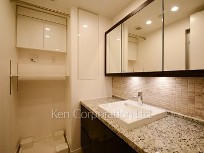 Powder Room
