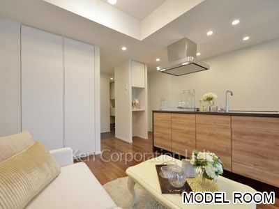 Living-Dining ※Photo of the same layout on 5 floor. Decoration and fixture may differ.