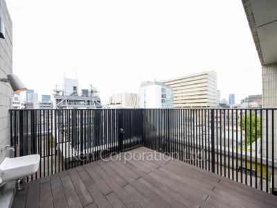 Roof Balcony