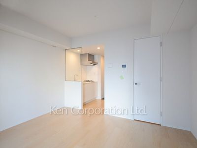 Living-Dining ※Photo of the same layout on 5 floor. Decoration and fixture may differ.