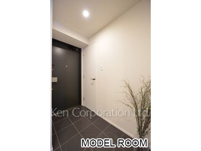 Entrance ※Photo of the same layout on 5 floor. Decoration and fixture may differ.