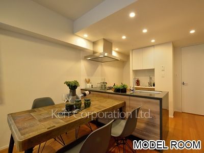 Living-Dining ※Photo of the same layout on 5 floor. Decoration and fixture may differ.