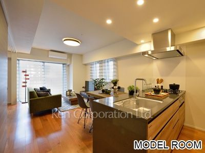 Kitchen ※Photo of the same layout on 5 floor. Decoration and fixture may differ.