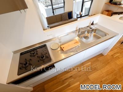 Kitchen ※Staged Unit