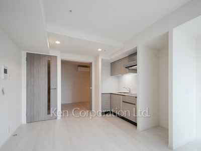 Living-Dining ※Photo of the same layout on 17 floor. Decoration and fixture may differ.