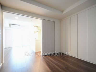 Bedroom ※Photo of the same layout on 17 floor. Decoration and fixture may differ.