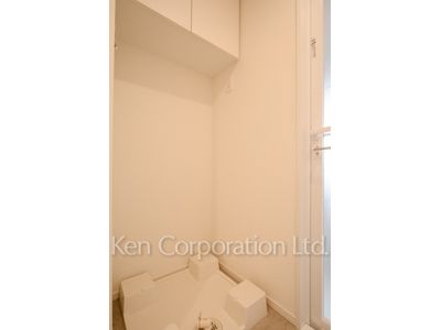 Washing Machine Space ※Photo of the same layout on 10 floor. Decoration and fixture may differ.