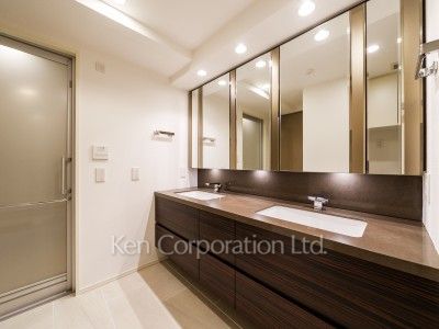 Powder Room