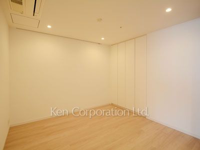 Bedroom ※Photo of the same layout on 37 floor. Decoration and fixture may differ.