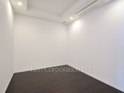 Bedroom ※Photo of the same layout on 37 floor. Decoration and fixture may differ.
