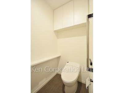 Lavatory ※Photo of the same layout on 37 floor. Decoration and fixture may differ.