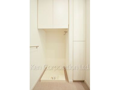 Washing Machine Space ※Photo of the same layout on 37 floor. Decoration and fixture may differ.