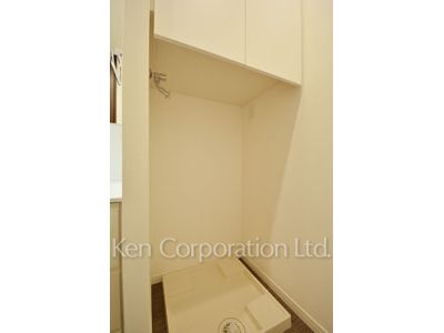 Washing Machine Space ※Photo of the same layout on 37 floor. Decoration and fixture may differ.