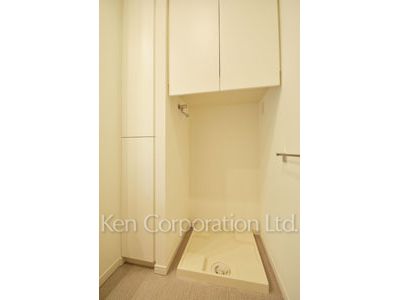 Washing Machine Space ※Photo of the same layout on 37 floor. Decoration and fixture may differ.