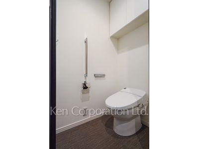 Lavatory ※Photo of the same layout on 37 floor. Decoration and fixture may differ.