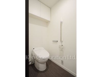 Lavatory ※Photo of the same layout on 35 floor. Decoration and fixture may differ.