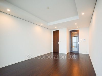 Living-Dining ※Photo of the same layout on 37 floor. Decoration and fixture may differ.