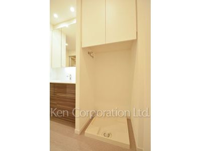 Washing Machine Space ※Photo of the same layout on 37 floor. Decoration and fixture may differ.