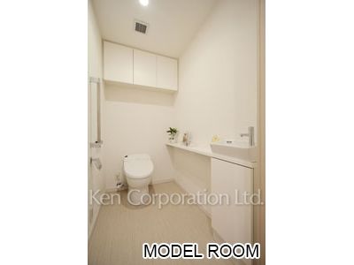 Lavatory ※Photo of the same layout on 36 floor. Decoration and fixture may differ.