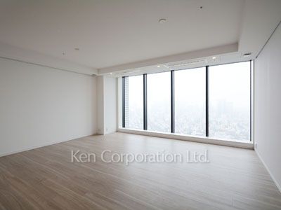 Living-Dining ※Photo of the same layout on 37 floor. Decoration and fixture may differ.