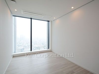 Bedroom ※Photo of the same layout on 37 floor. Decoration and fixture may differ.