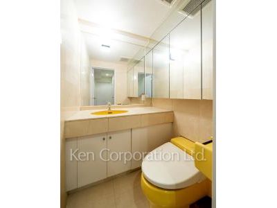 Lavatory