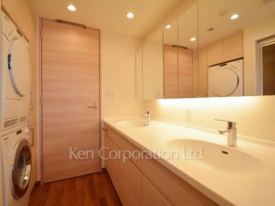 Powder Room