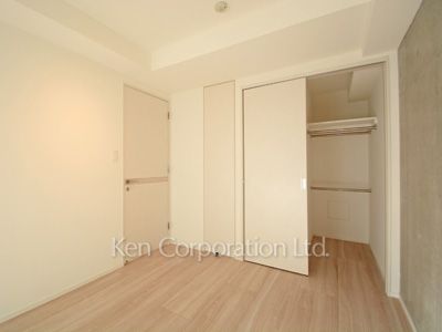 Bedroom ※Photo of the same layout on 6 floor. Decoration and fixture may differ.