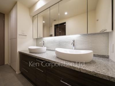Powder Room