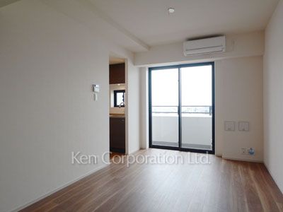 Living-Dining ※Photo of the same layout on 14 floor. Decoration and fixture may differ.