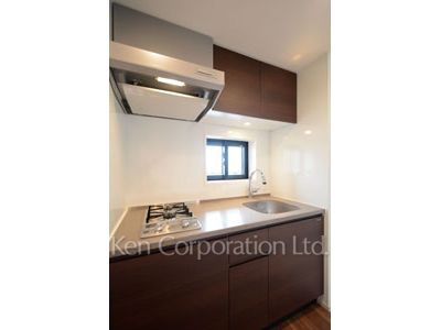 Kitchen ※Photo of the same layout on 14 floor. Decoration and fixture may differ.