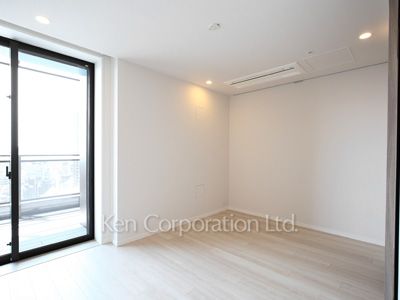 Bedroom ※Photo of the same layout on 22 floor. Decoration and fixture may differ.