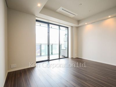 Bedroom ※Photo of the same layout on 18 floor. Decoration and fixture may differ.