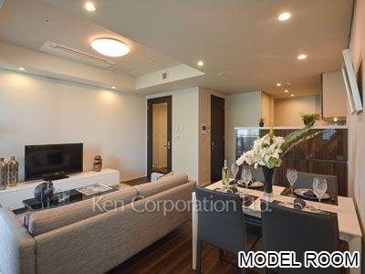 Living-Dining ※Photo of the same layout on 18 floor. Decoration and fixture may differ.