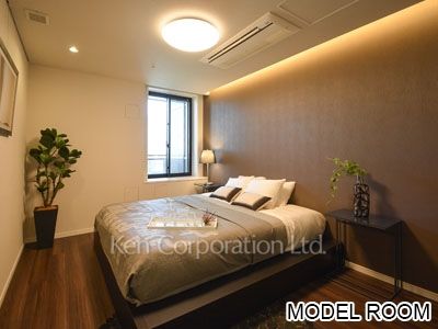 Master Bedroom ※Photo of the same layout on 18 floor. Decoration and fixture may differ.