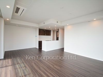Living-Dining ※Photo of the same layout on 15 floor. Decoration and fixture may differ.