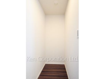 Storage ※Photo of the same layout on 18 floor. Decoration and fixture may differ.