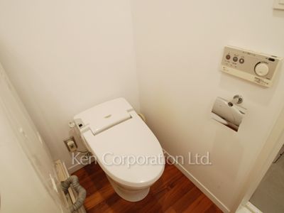 Lavatory ※Photo of the same layout on 7 floor. Decoration and fixture may differ.
