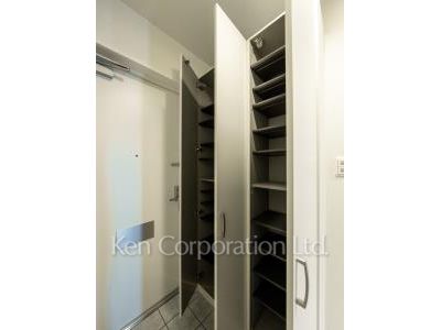 Shoes Closet