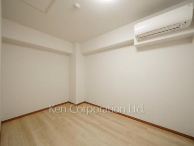 Service room (Extra room space)