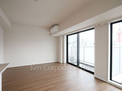 Living-Dining ※Photo of the same layout on 6 floor. Decoration and fixture may differ.