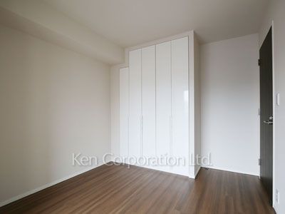Bedroom ※Photo of the same layout on 6 floor. Decoration and fixture may differ.