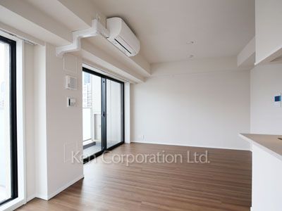 Living-Dining ※Photo of the same layout on 6 floor. Decoration and fixture may differ.