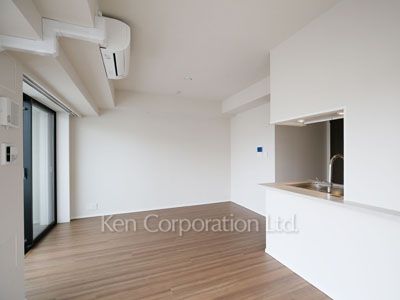 Living-Dining ※Photo of the same layout on 6 floor. Decoration and fixture may differ.