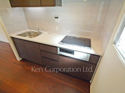 Kitchen ※Photo of the same layout on 3 floor. Decoration and fixture may differ.