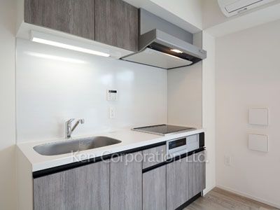 Kitchen ※Photo of the same layout on 5 floor. Decoration and fixture may differ.