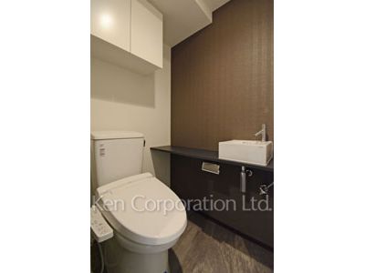 Lavatory ※Photo of the same layout on 5 floor. Decoration and fixture may differ.