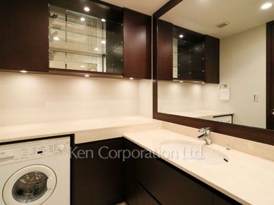 Powder Room