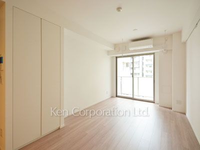 Living-Dining ※Photo of the same layout on 5 floor. Decoration and fixture may differ.