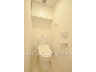 Lavatory ※Photo of the same layout on 5 floor. Decoration and fixture may differ.